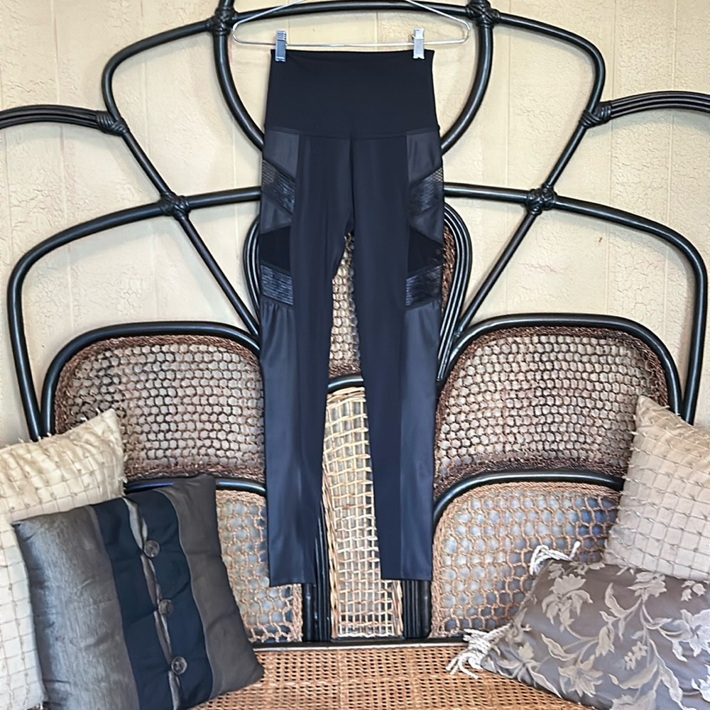 Beyond Yoga Leggings